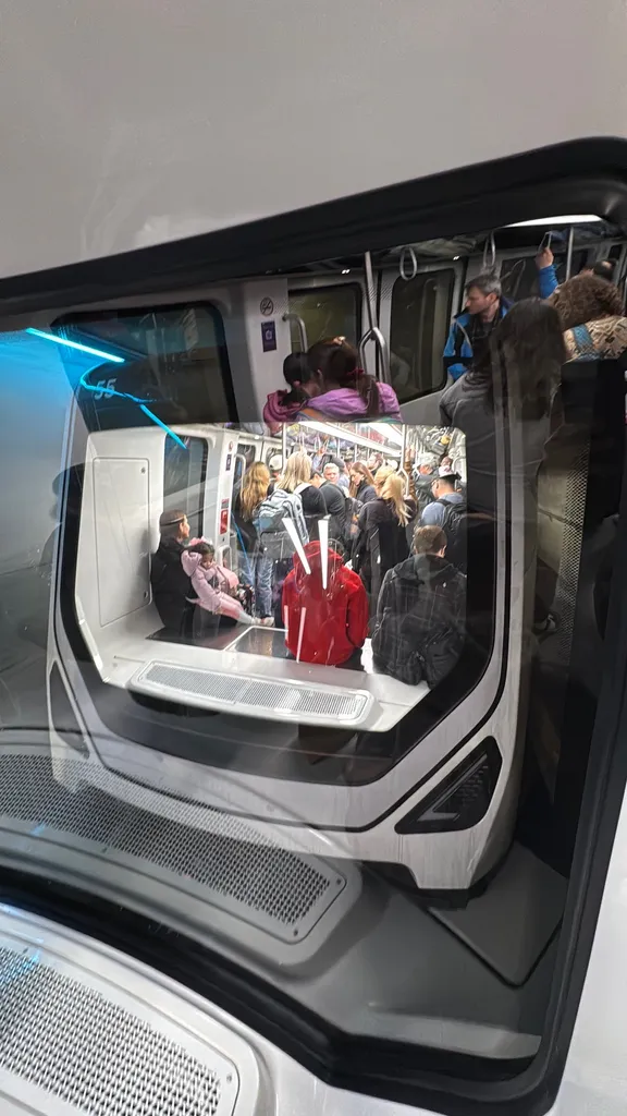 Image uploaded for moment 1ff8c00f-d909-48a7-8e60-35147e92a5dc